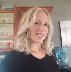 Meet your Posher, Joannie